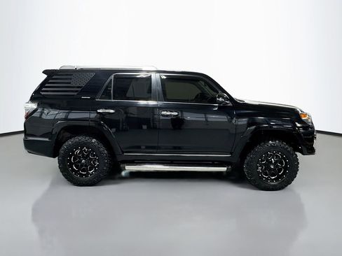 Used 2017 Toyota 4Runner Limited AWD/4WD image 5