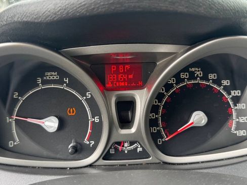 Used 2013 Ford Fiesta Titanium FWD image 11