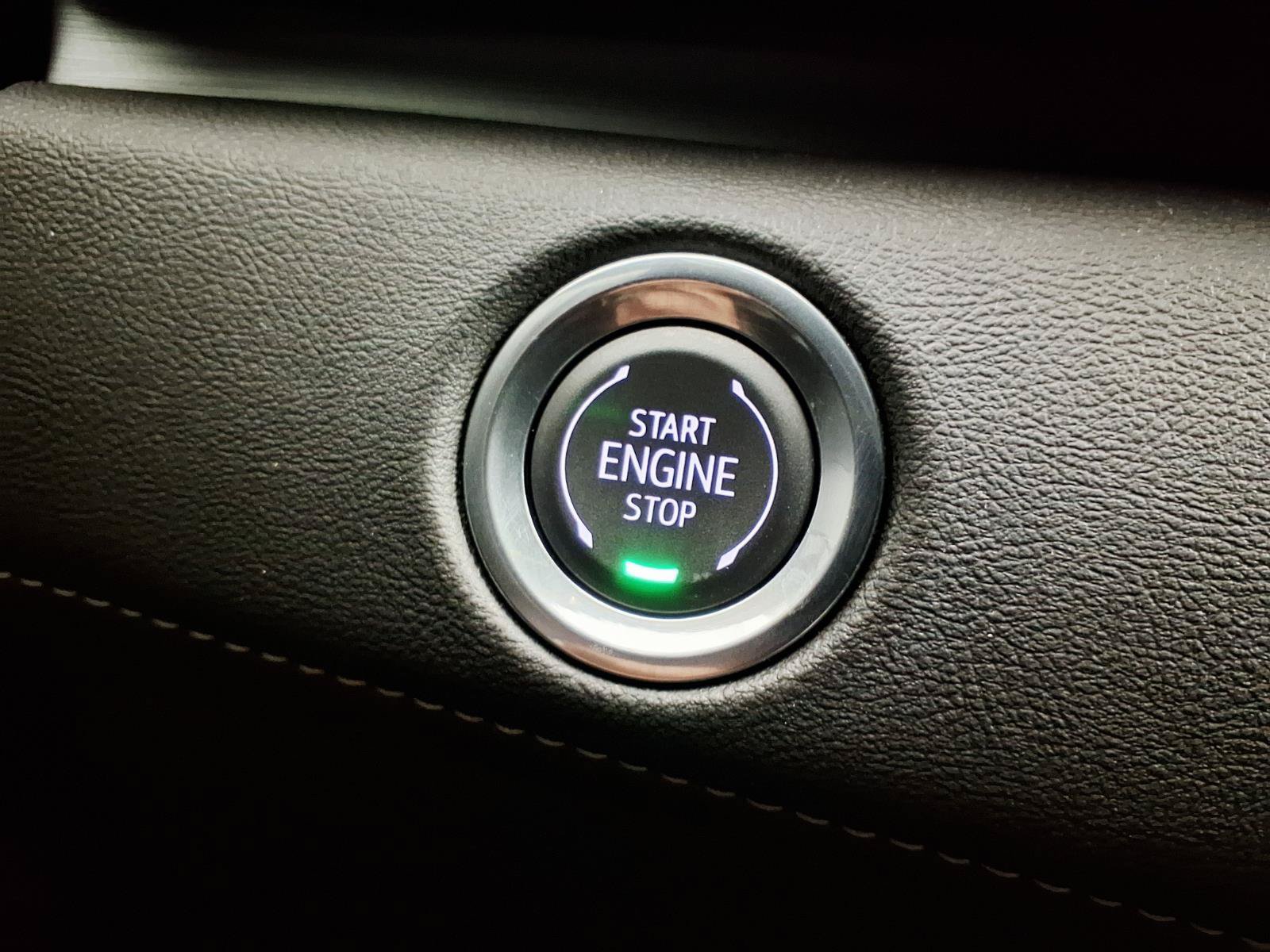 Certified 2024 Cadillac Escalade Sport w/ LPO, ONYX Package AWD/4WD image 23