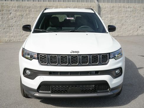 New 2026 Jeep Compass Latitude image 2