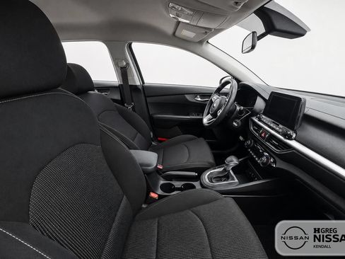 Used 2019 Kia Forte LXS FWD image 11