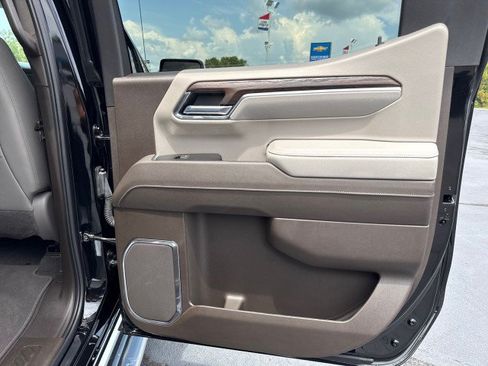 Used 2026 GMC Sierra 1500 SLT AWD/4WD image 15