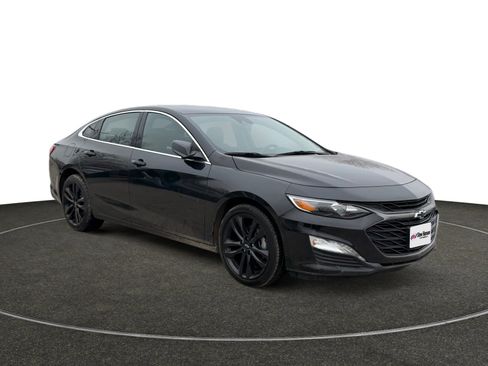 Used 2024 Chevrolet Malibu LT w/ Midnight Edition image 9