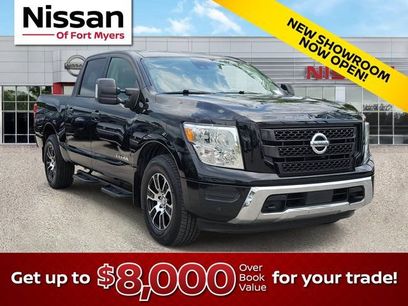 Used 2022 Nissan Titan SV w/ SV Convenience Package
