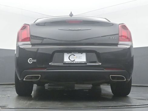 Used 2022 Chrysler 300 Touring w/ Sport Appearance Package RWD image 48