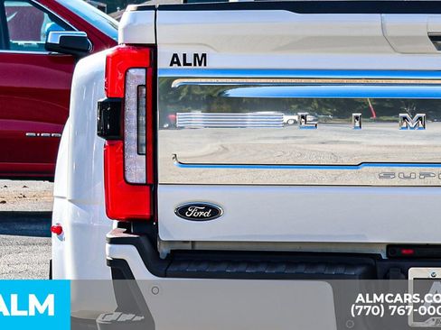 Used 2024 Ford F450 Limited image 13