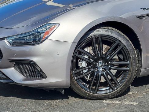 Used 2022 Maserati Ghibli Modena image 3