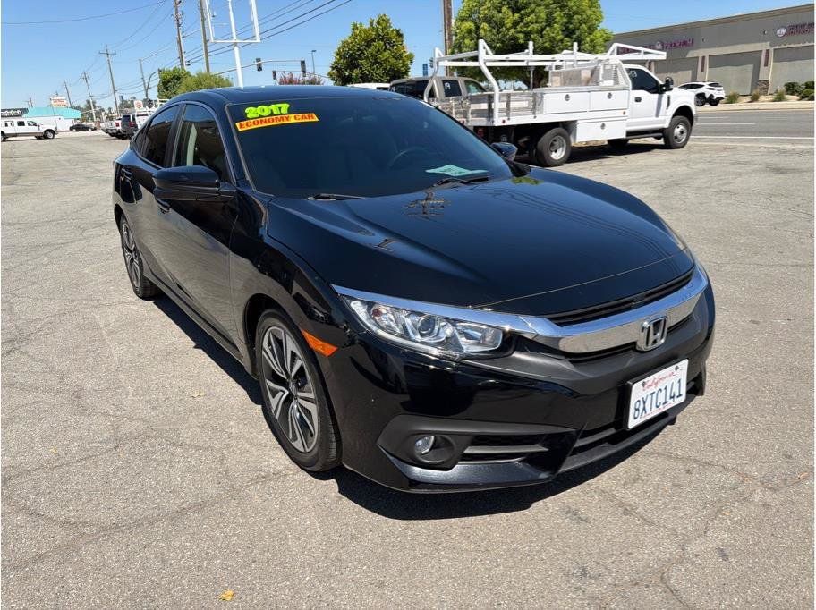Used 2017 Honda Civic EX-T image 2
