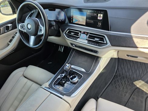 Used 2022 BMW X5 sDrive40i w/ M Sport Package image 24