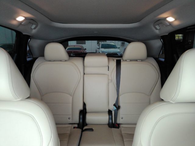 Used 2020 INFINITI QX50 Luxe w/ Navigation Package FWD image 33