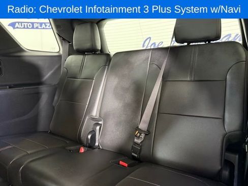 Used 2023 Chevrolet Traverse RS image 15