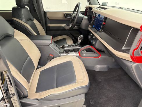 Used 2022 Ford Bronco Wildtrak AWD/4WD image 28