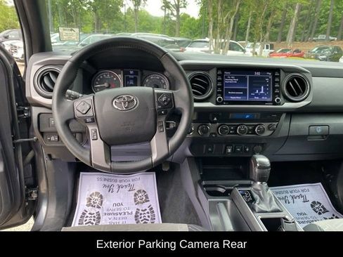 Used 2022 Toyota Tacoma TRD Sport AWD/4WD image 8