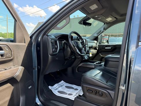 Used 2020 Chevrolet Silverado 3500 LTZ w/ LTZ Plus Package AWD/4WD image 22
