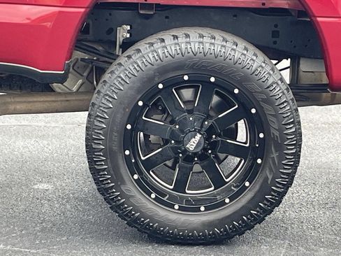 Used 2019 Ford F250 Lariat w/ Chrome Package image 9