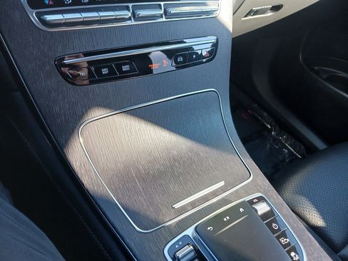 Used 2021 Mercedes-Benz GLC 300 4MATIC image 41