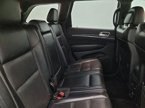 Used 2017 Jeep Grand Cherokee Limited w/ Luxury Group II image 19