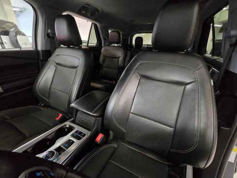 Used 2022 Ford Explorer Limited w/ Hybrid Equipment Group 310A RWD image 21