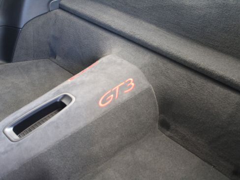 Used 2018 Porsche 911 GT3 RWD image 27