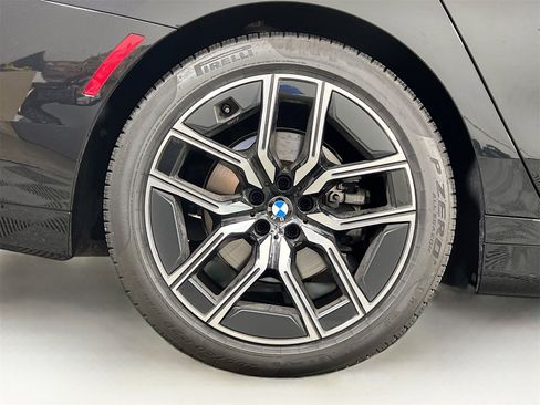 Used 2025 BMW 740i xDrive 740i xDrive image 36