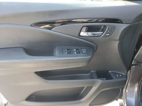 Used 2020 Honda Pilot Elite image 16