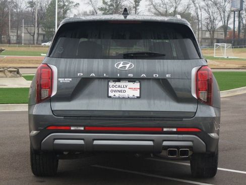 Used 2023 Hyundai Palisade Limited image 3
