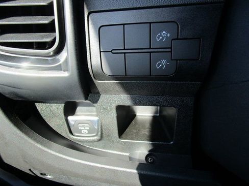 Used 2024 RAM ProMaster 2500 w/ Power Group FWD image 16