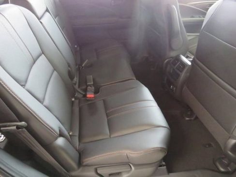 Used 2023 Honda Passport TrailSport image 11