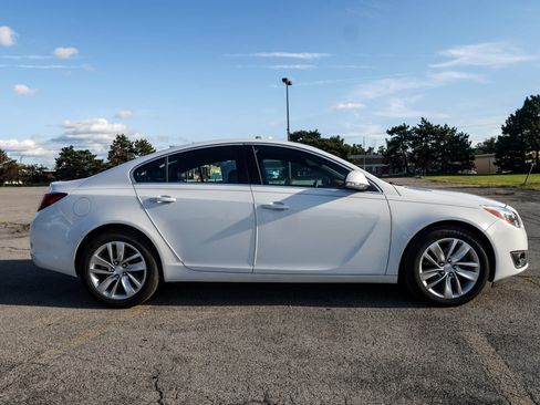 Used 2016 Buick Regal Premium w/ Driver Confidence Package #2 FWD image 5