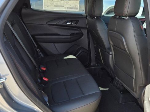 Used 2025 Chevrolet TrailBlazer RS w/ Convenience Package image 18