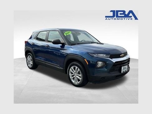 Used 2021 Chevrolet TrailBlazer LS image 1