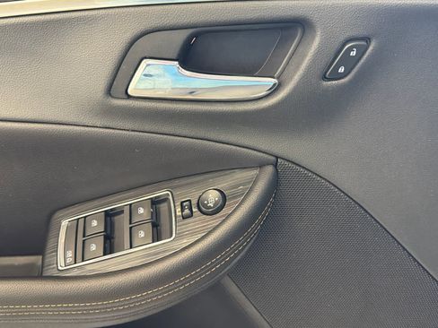 Used 2020 Chevrolet Impala LT FWD image 17