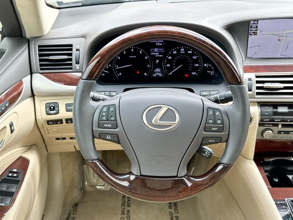 Used 2017 Lexus LS 460 w/ Comfort Package RWD image 23