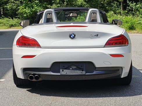 Used 2016 BMW Z4 sDrive28i RWD image 4
