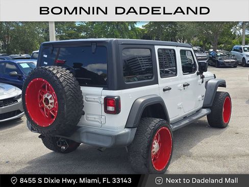 Used 2019 Jeep Wrangler Unlimited Sport image 4