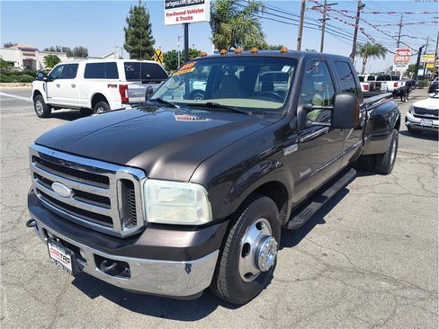 Used 2005 Ford F350 Lariat RWD image 18