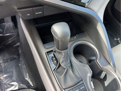 Used 2023 Toyota Camry SE image 30