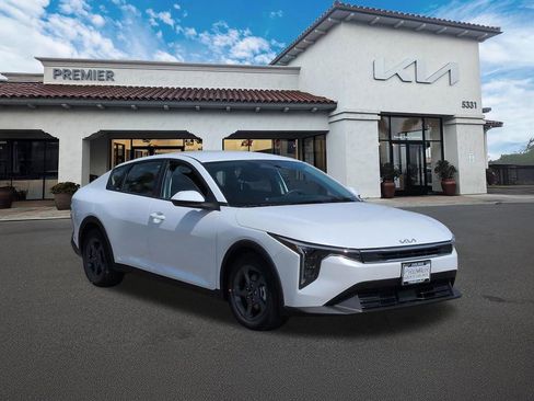 New 2026 Kia K4 FWD image 2
