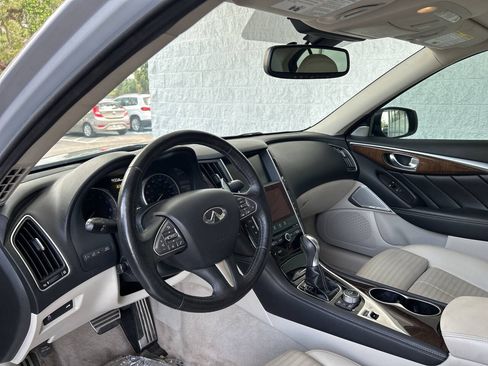 Used 2017 INFINITI Q50 Sport AWD/4WD image 10