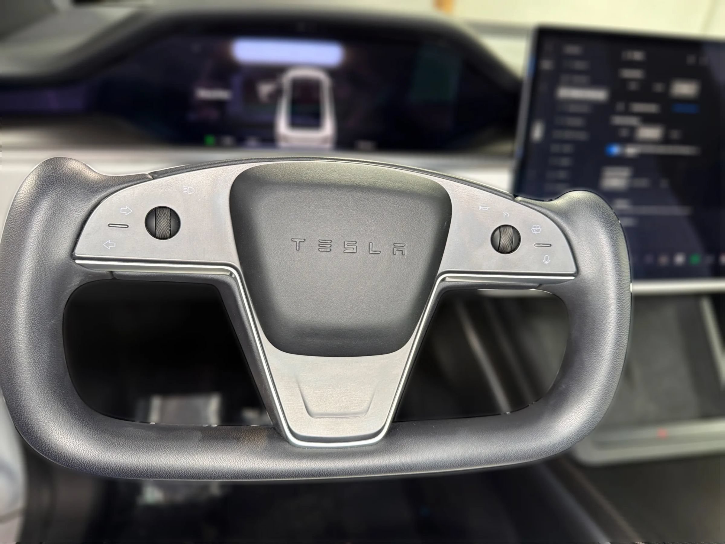 Used 2022 Tesla Model X Plaid AWD/4WD image 32