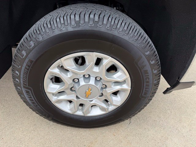 Used 2024 Chevrolet Silverado 2500 LTZ w/ LTZ Convenience Package AWD/4WD image 26