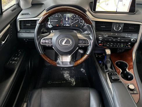 Used 2019 Lexus RX 350L w/ Premium Package image 15