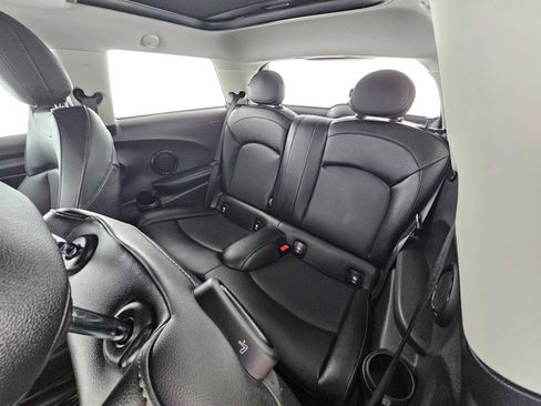 Used 2022 MINI Cooper S image 18