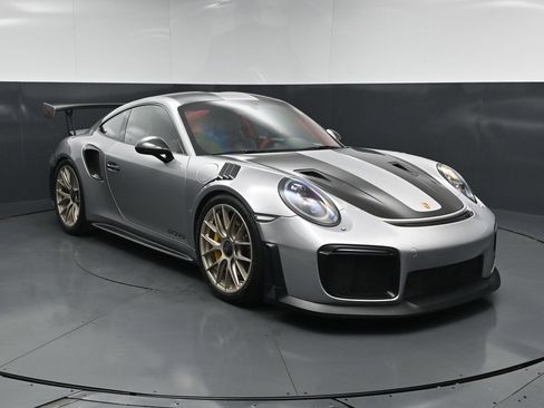 Used 2018 Porsche 911 GT2 RS RWD image 12