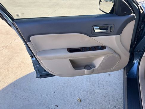 Used 2011 Ford Fusion SEL w/ 301A Rapid Spec Order Code image 9