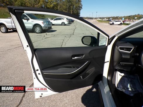 Used 2021 Toyota Corolla SE w/ Carpet Mat Package (TMS) image 19