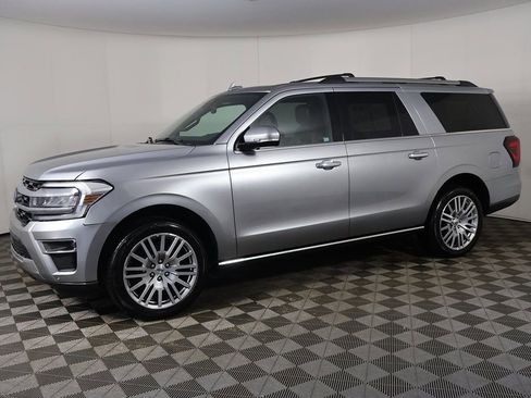 Used 2024 Ford Expedition Max Limited image 22