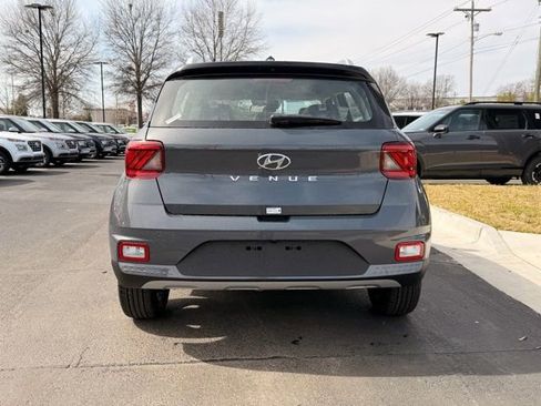 New 2026 Hyundai Venue SEL image 6