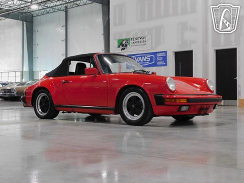 Used 1987 Porsche 911 Carrera RWD image 34