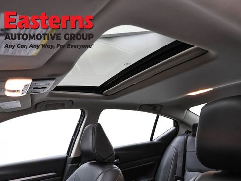 Used 2023 Nissan Altima 2.5 SL FWD image 34